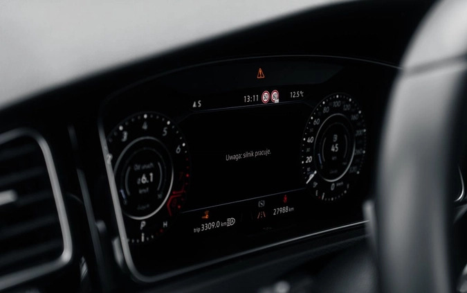 Volkswagen Golf cena 124000 przebieg: 28000, rok produkcji 2019 z Białystok małe 211